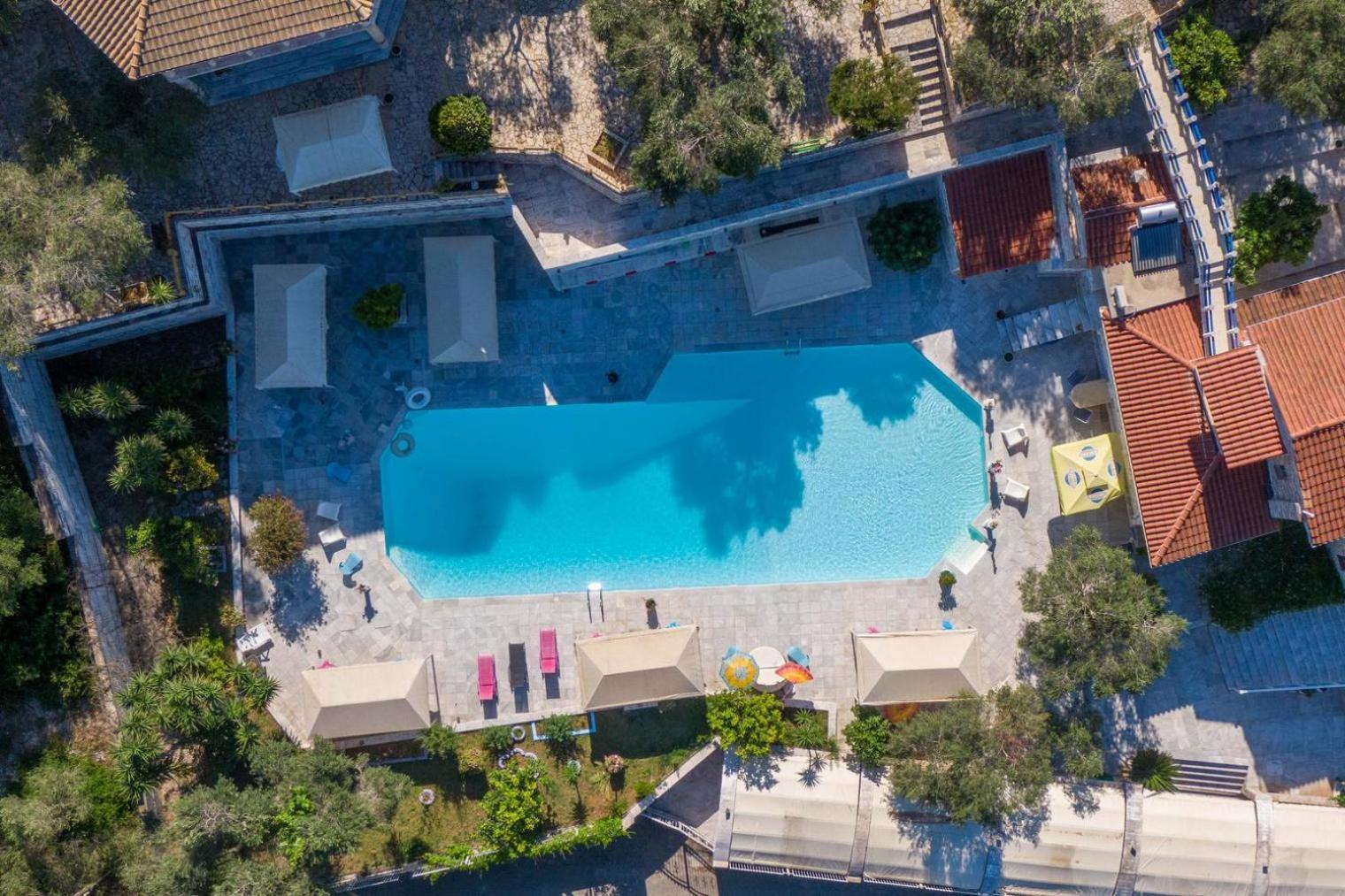 Paco'S Resort Holiday Flats Gaios Exterior photo