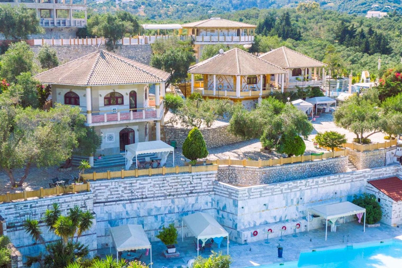 Paco'S Resort Holiday Flats Gaios Exterior photo